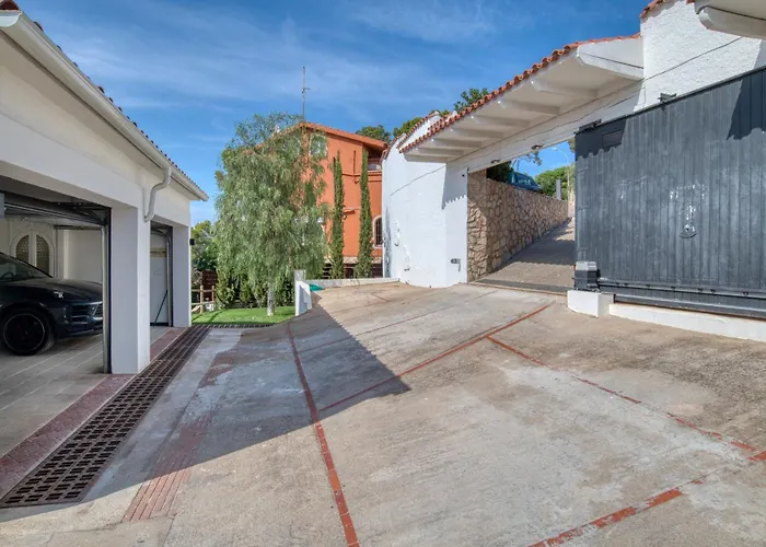Hauzify I Casa Bonet